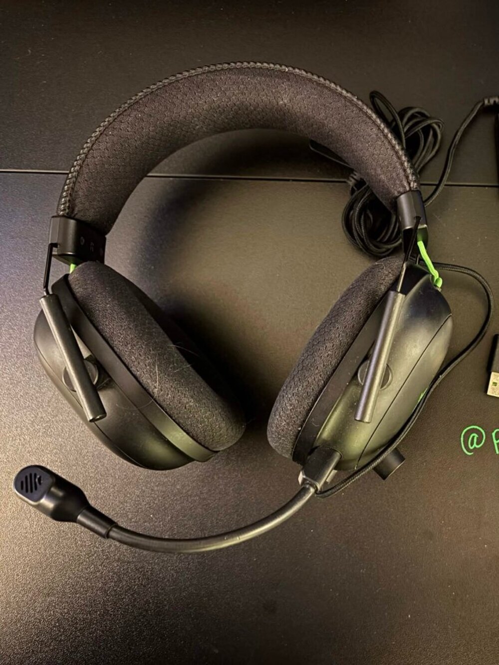*NO POP FILTER* Razer BlackShark V2 Gaming Headset - 3.5mm Audio Jack & USB DAC
